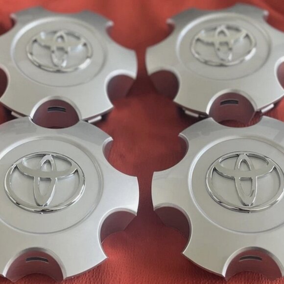 T69440 Set Of 4 Silver Tundra 2003-2007 Sequoia Wheel Center Hub Caps 56069440 - Picture 2 of 15